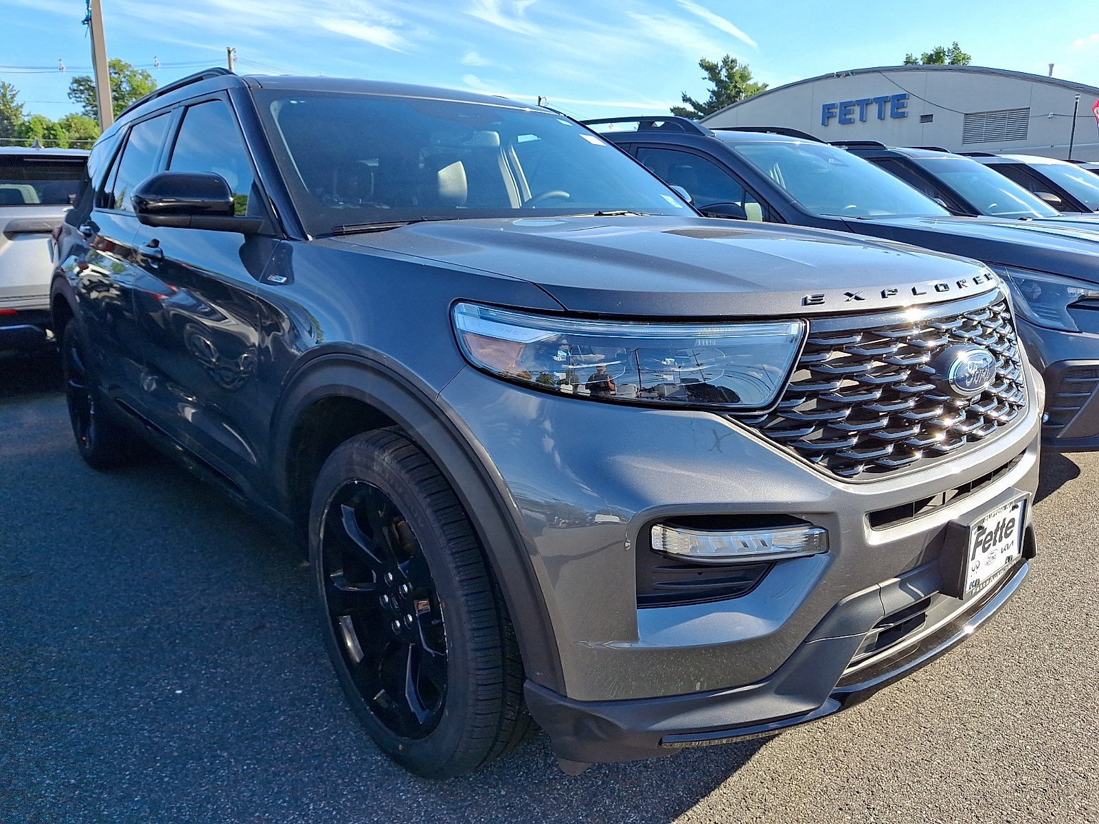Certified 2023 Ford Explorer ST-Line AWD/4WD image 1