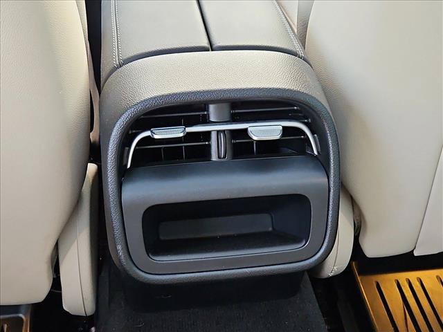 Used 2025 Mercedes-Benz E 450 4MATIC Sedan image 18