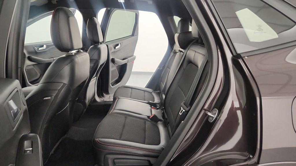 Certified 2023 Ford Escape ST-Line Select w/ Tech Pack #2 image 34