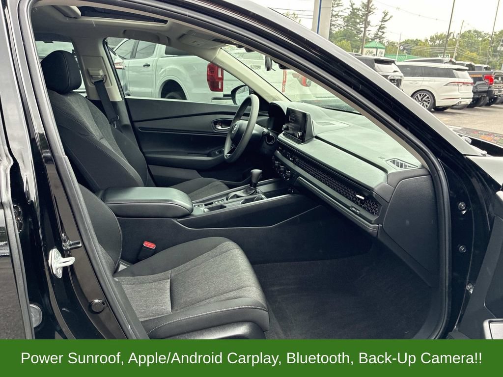 Used 2023 Honda Accord EX image 9