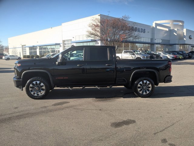 Used 2022 Chevrolet Silverado 2500 Custom w/ Custom Value Package image 6