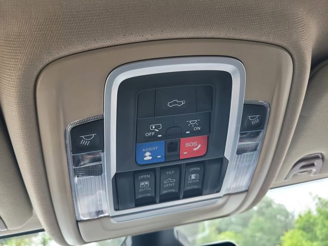 Used 2022 RAM 3500 Laramie AWD/4WD image 22