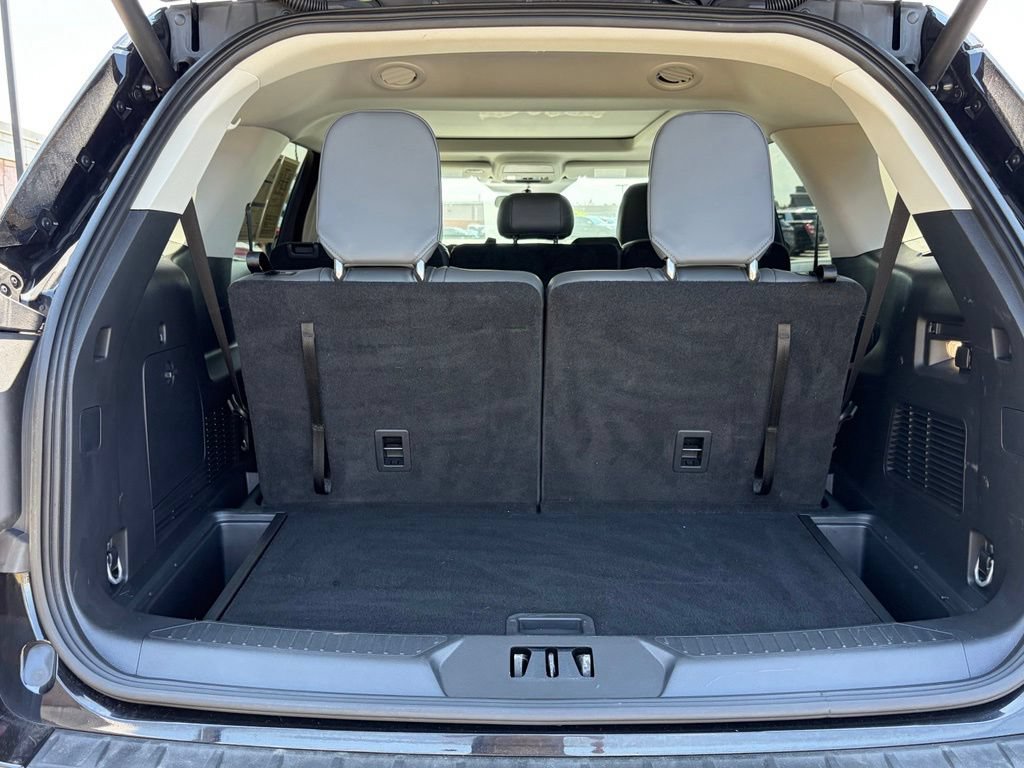 Certified 2025 Ford Explorer Active w/ Active Comfort Package AWD/4WD image 44