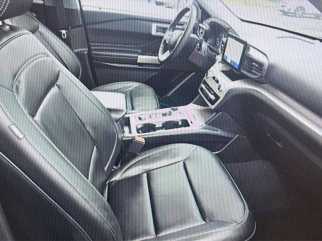 Certified 2023 Ford Explorer XLT w/ Equipment Group 202A image 9