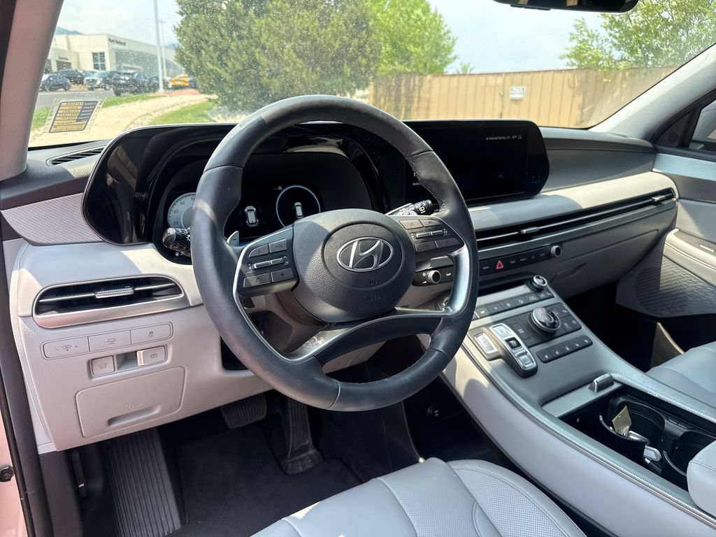 Used 2025 Hyundai Palisade SEL AWD/4WD image 14