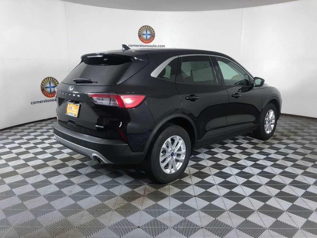 Certified 2022 Ford Escape SE w/ Cold Weather Package AWD/4WD image 16