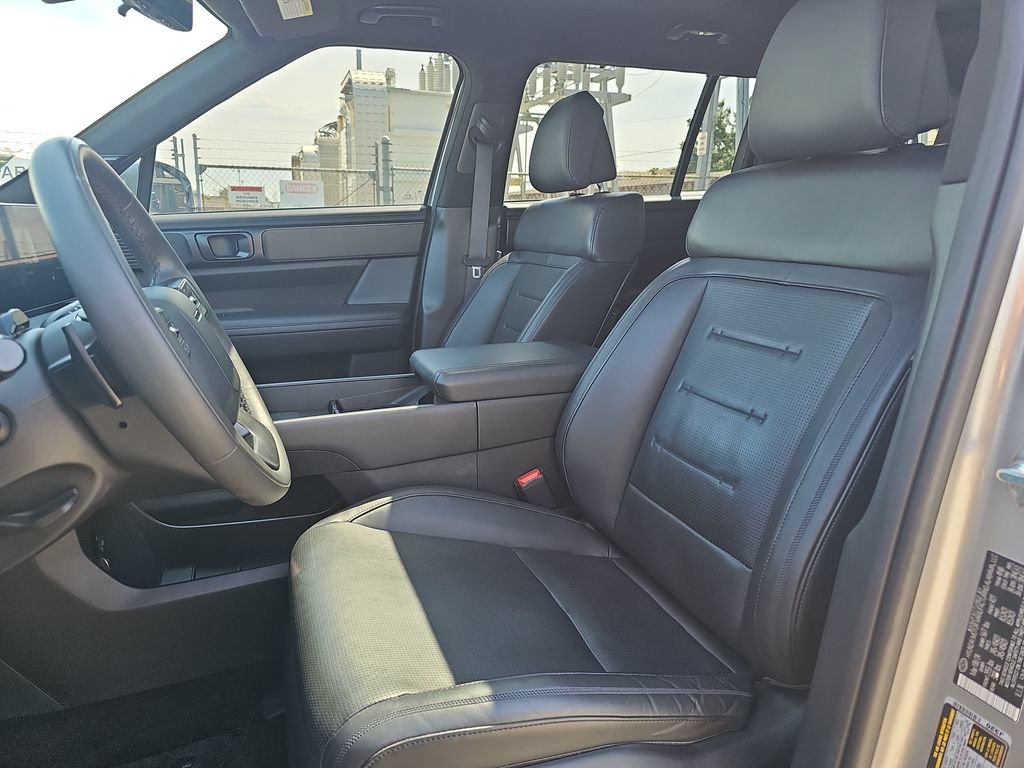Used 2024 Hyundai Santa Fe Calligraphy AWD/4WD image 15