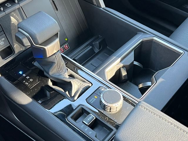 Used 2025 Toyota Tundra Limited image 35