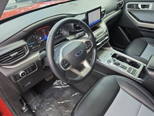 Certified 2023 Ford Explorer XLT w/ Equipment Group 202A image 20