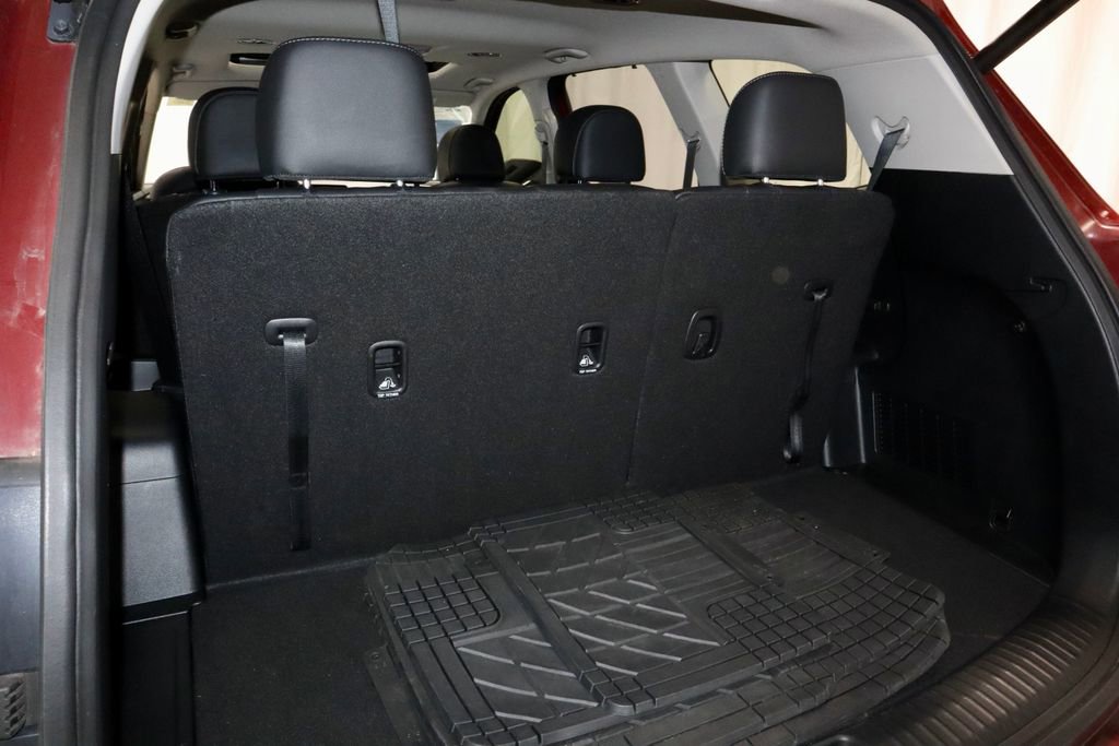 Used 2024 Kia Telluride EX w/ EX Captain's Chair Package AWD/4WD image 16