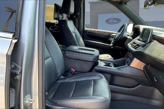 Used 2023 Chevrolet Suburban High Country RWD image 44