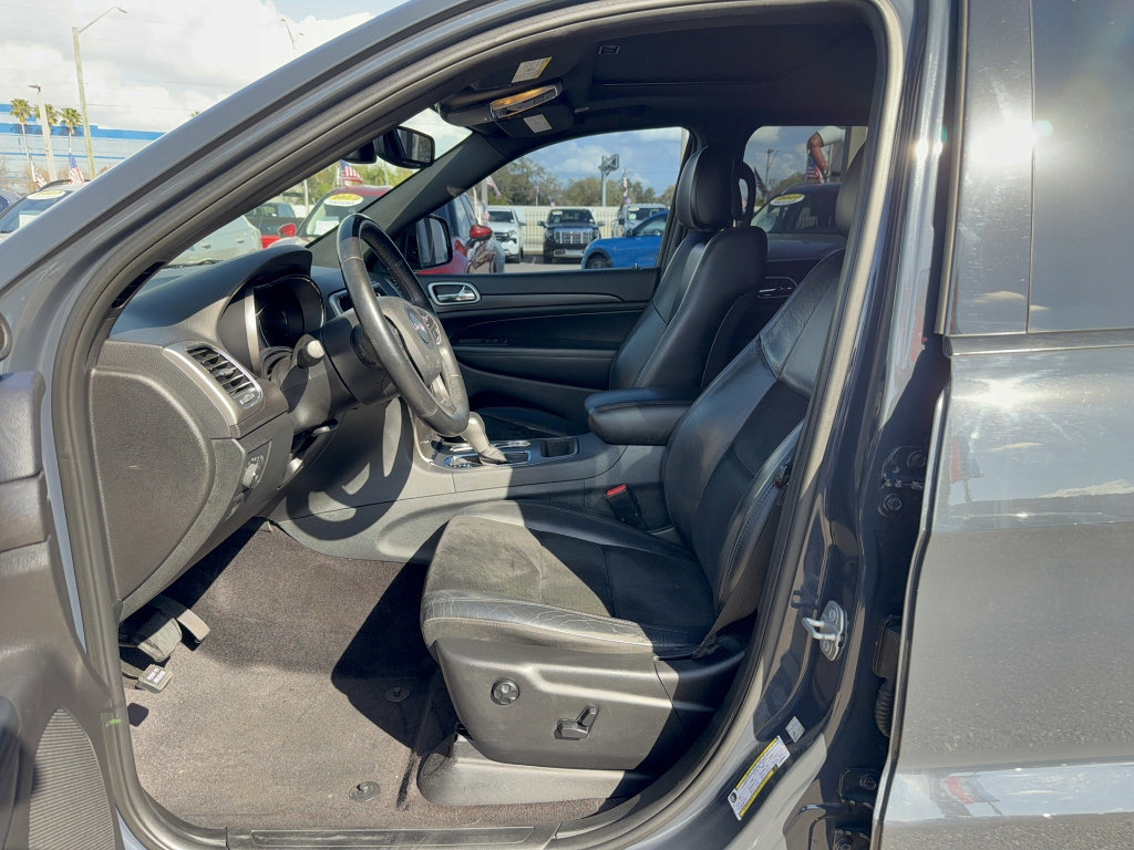 Used 2018 Jeep Grand Cherokee Altitude image 12