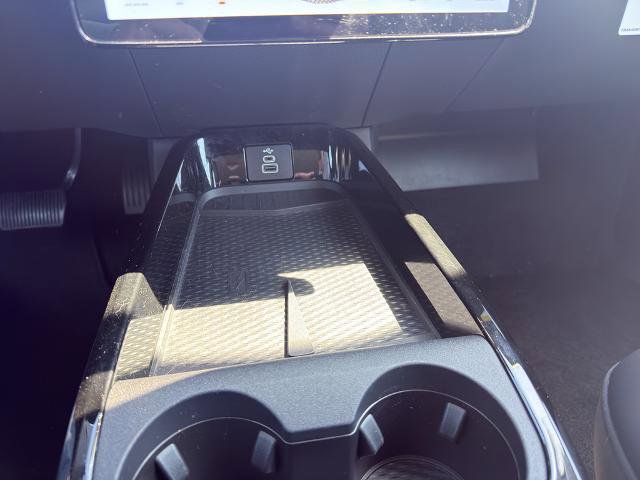 Certified 2025 Ford Mustang Mach-E Select w/ Comfort Package Lite RWD image 28