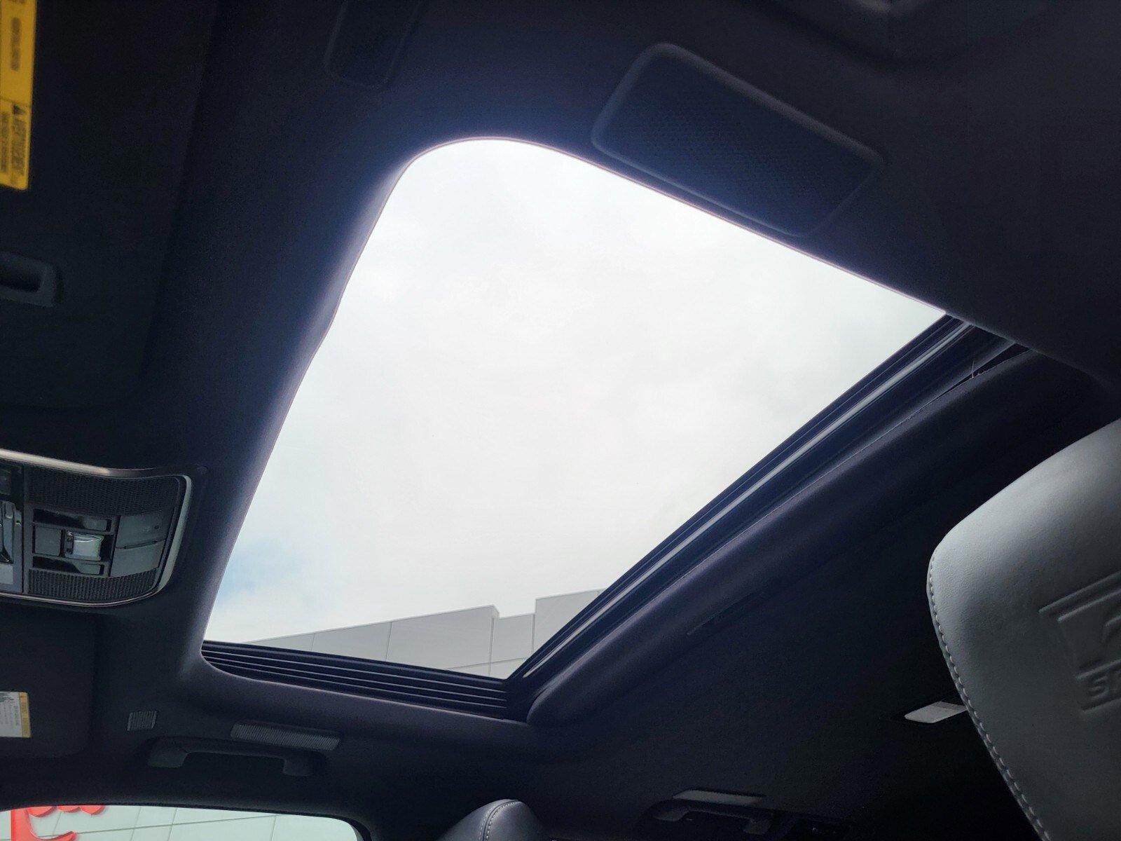 Used 2023 Lexus LX 600 F Sport w/ Accessory Package (Z1) AWD/4WD image 21