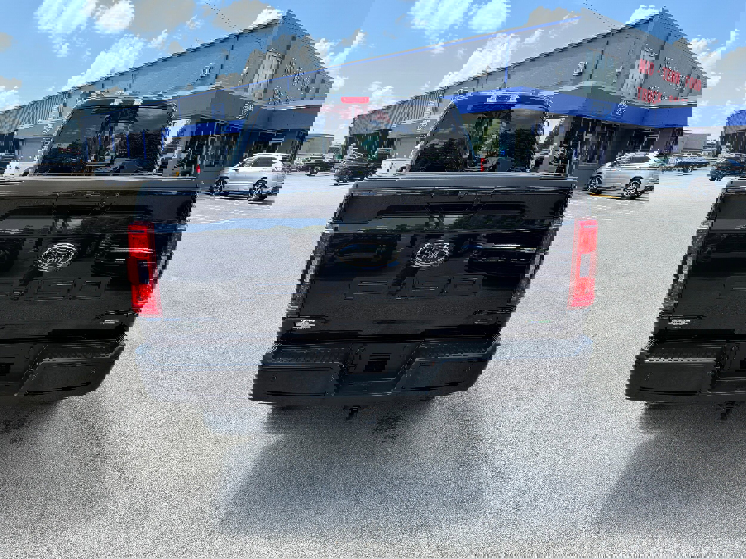 Certified 2022 Ford F150 XLT w/ Equipment Group 302A High image 6