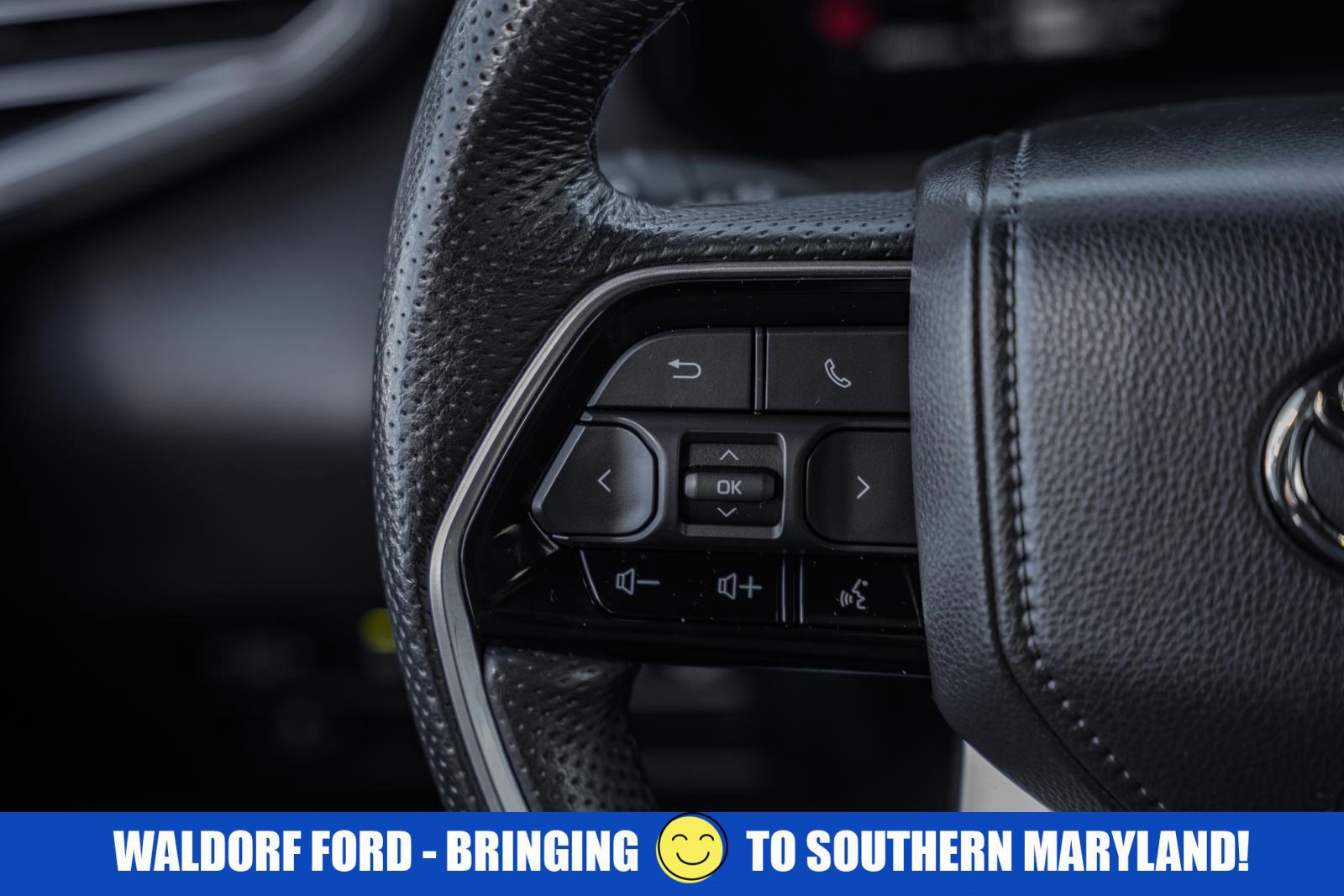 Used 2023 Toyota Tundra Platinum image 38