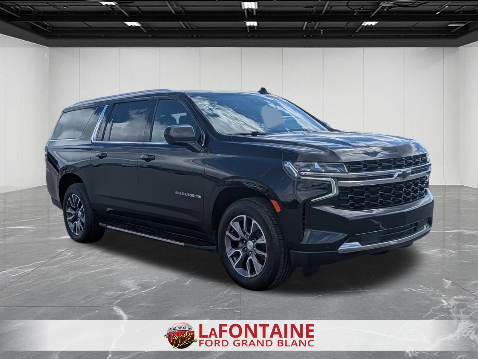 Used 2023 Chevrolet Suburban LS w/ Driver Alert Package AWD/4WD image 7