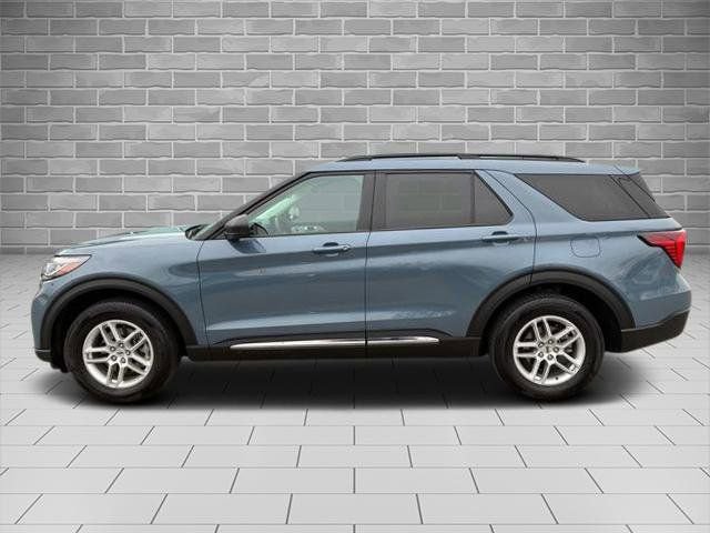 Certified 2025 Ford Explorer Active image 2