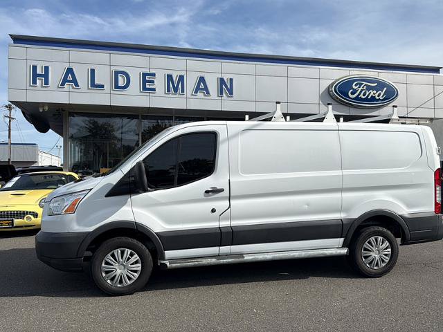 Certified 2018 Ford Transit 250 130 Low Roof w/ Exterior Upgrade Package RWD image 16