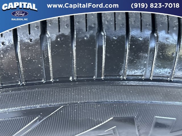 Used 2024 Chrysler Pacifica Touring-L FWD image 14