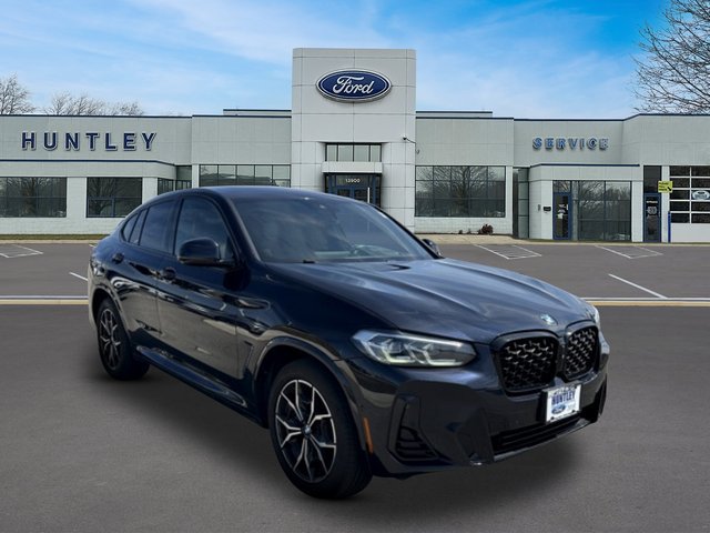Used 2022 BMW X4 xDrive30i AWD/4WD image 4