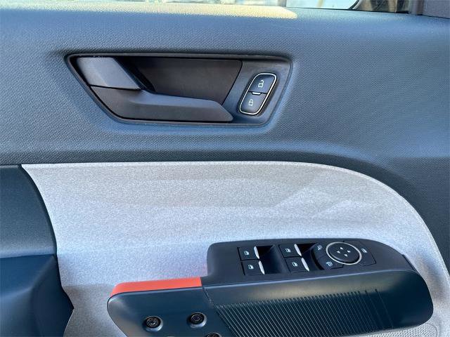 Certified 2024 Ford Maverick XLT image 20