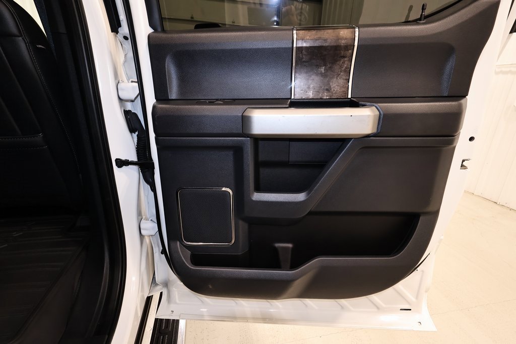 Certified 2022 Ford F450 Lariat w/ Lariat Ultimate Package image 16