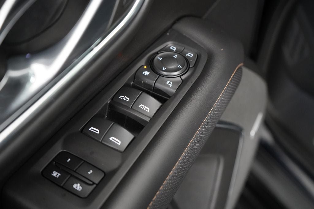 Used 2023 GMC Yukon XL AT4 AWD/4WD image 20