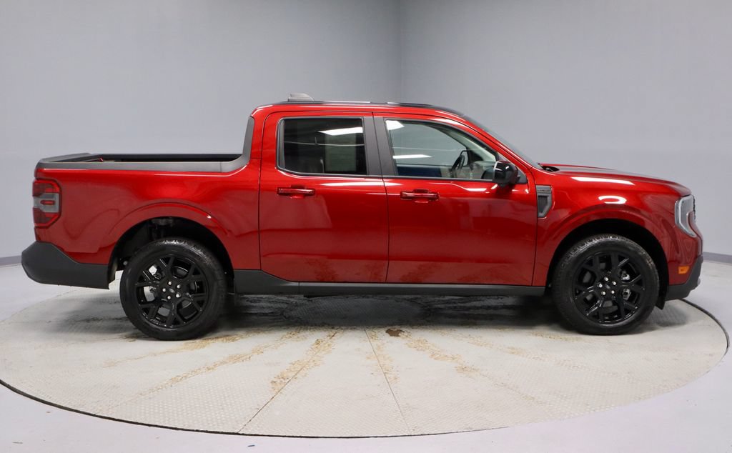 Certified 2025 Ford Maverick Lariat w/ Black Appearance Package AWD/4WD image 7