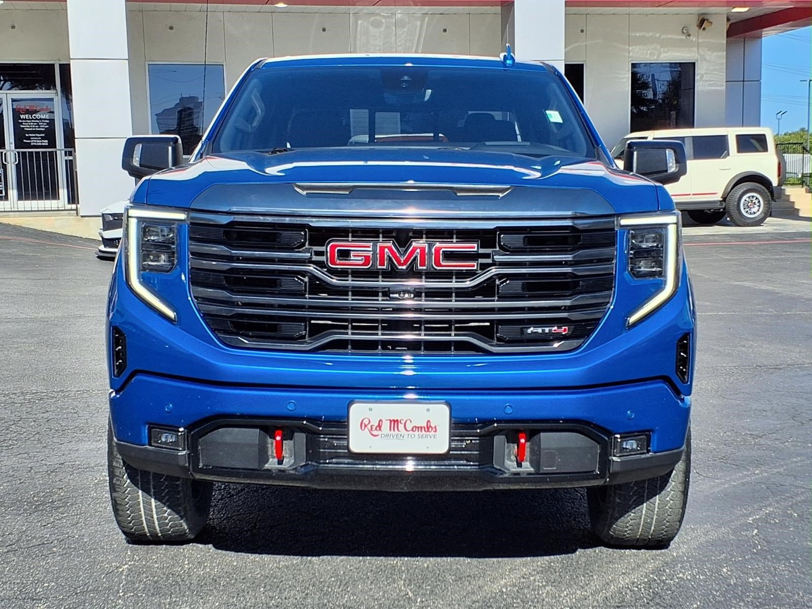 Used 2024 GMC Sierra 1500 AT4 w/ Technology Package AWD/4WD image 2