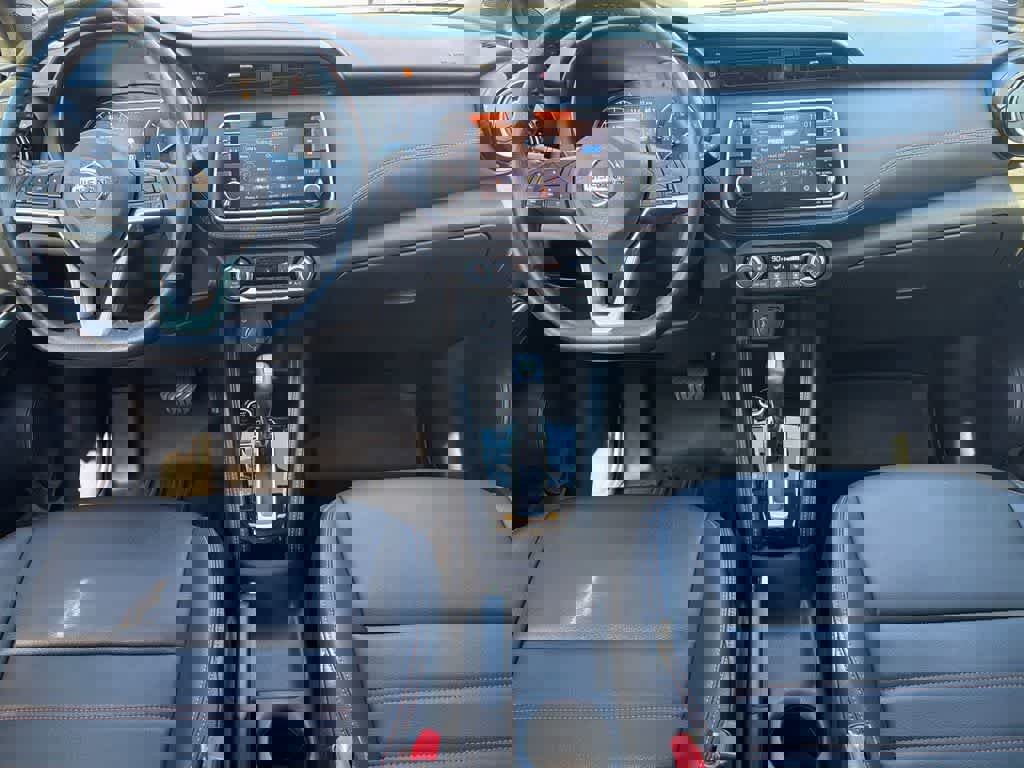 Used 2019 Nissan Kicks SR w/ SR Premium Package image 18