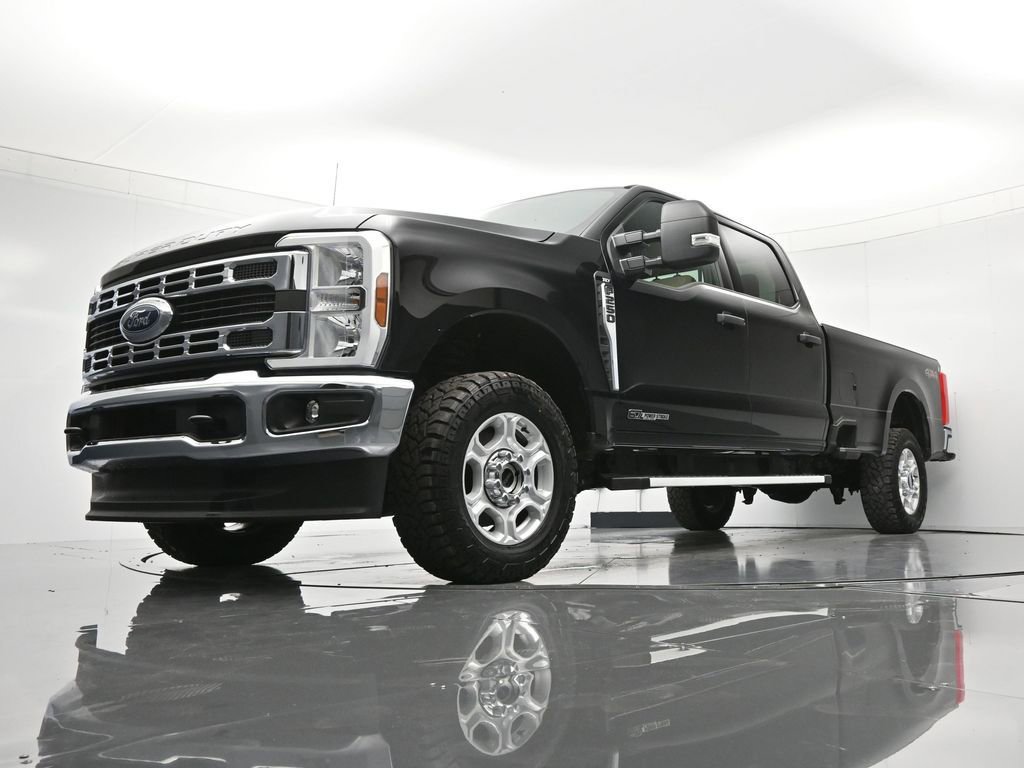 Certified 2025 Ford F250 XLT image 37