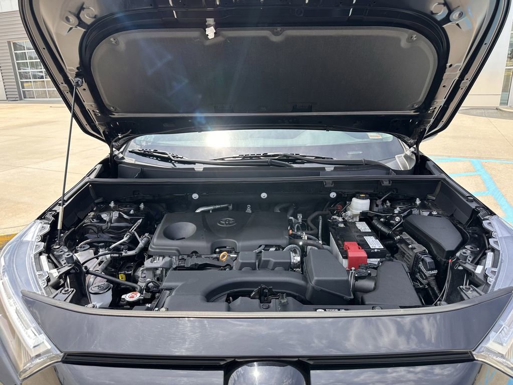 Used 2023 Toyota RAV4 XLE image 38