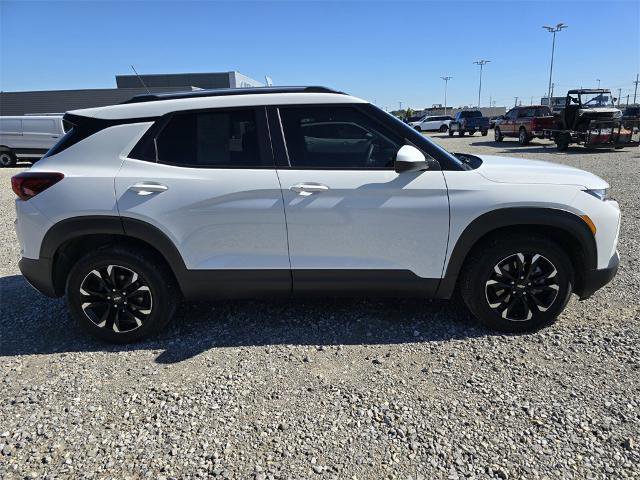 Used 2022 Chevrolet TrailBlazer LT w/ Convenience Package image 3