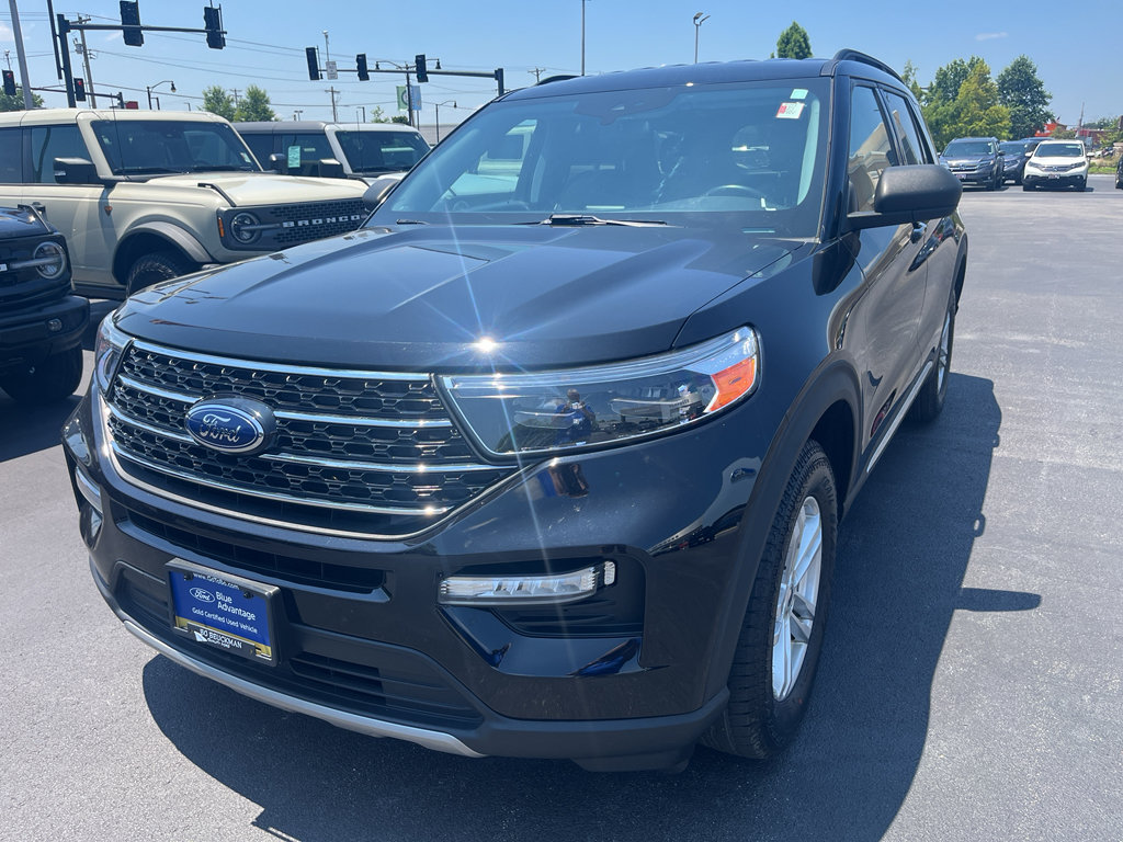 Certified 2021 Ford Explorer XLT w/ Equipment Group 202A AWD/4WD image 3