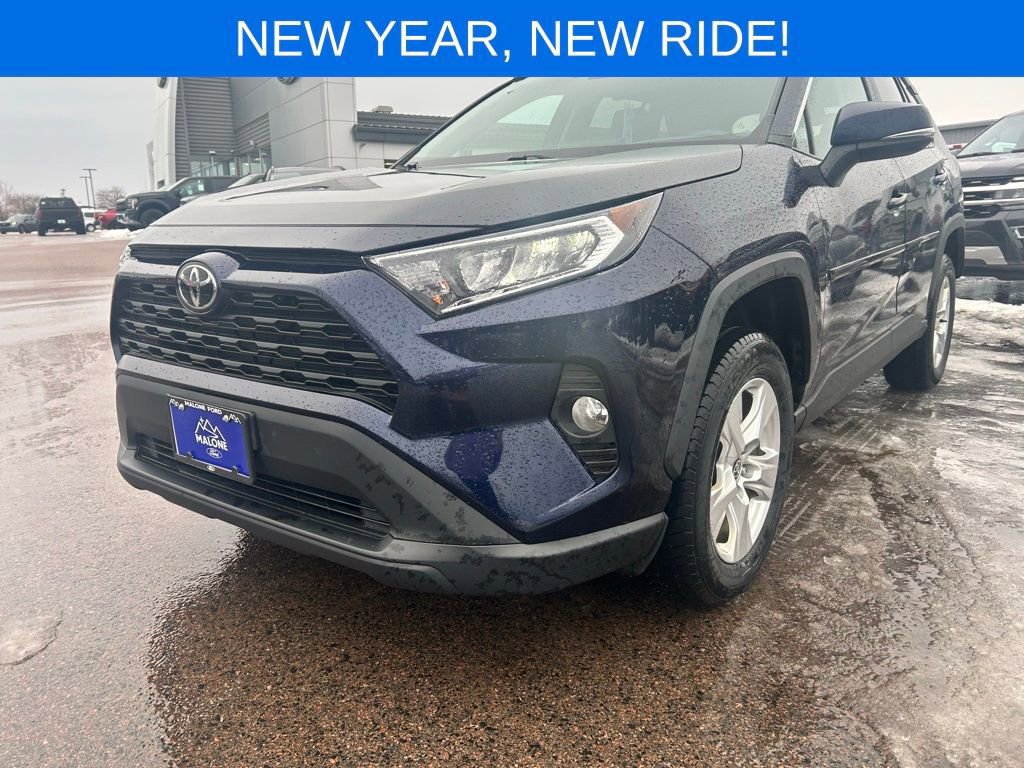 Used 2021 Toyota RAV4 XLE image 2
