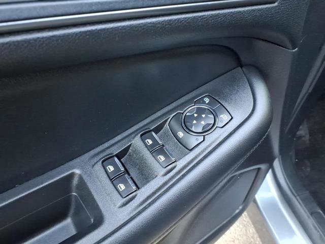 Certified 2021 Ford Edge SE image 8