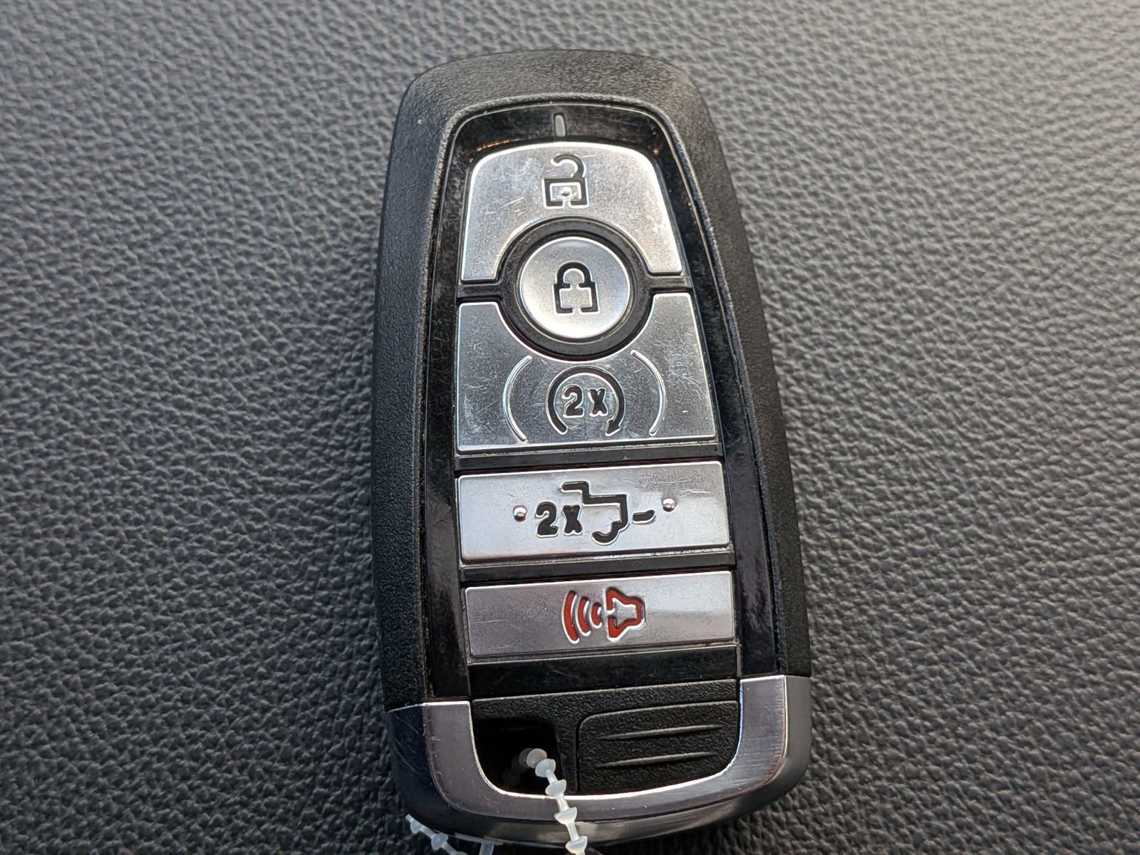 Certified 2024 Ford F150 Lariat w/ FX4 Off-Road Package image 34