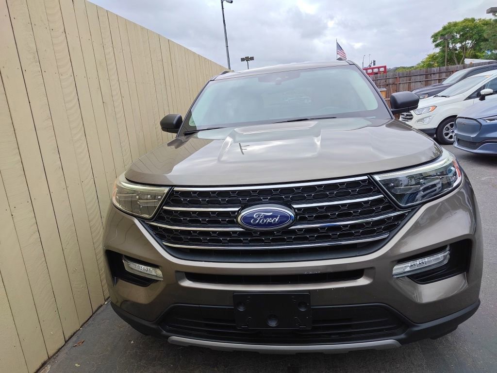 Certified 2021 Ford Explorer XLT w/ Equipment Group 202A RWD image 22