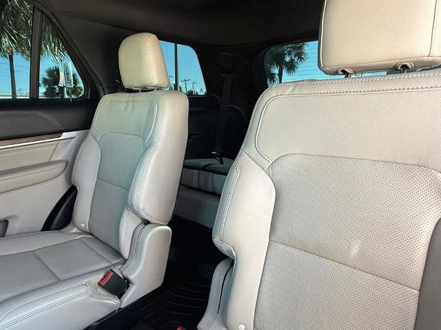 Certified 2019 Ford Explorer Limited w/ Ford Safe & Smart Package image 18