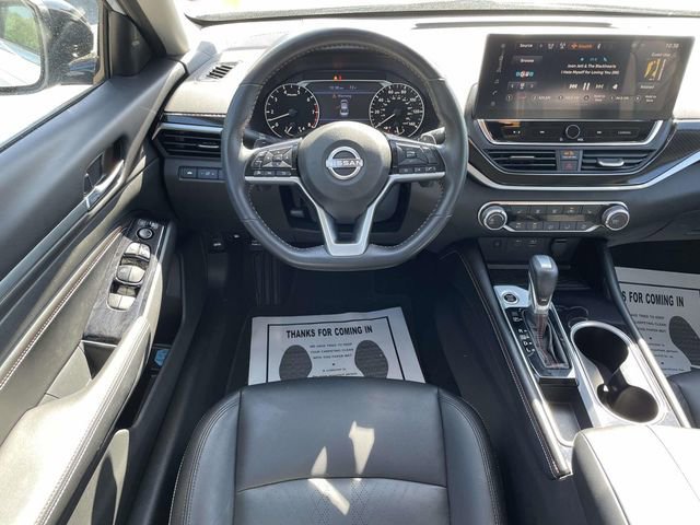 Used 2023 Nissan Altima 2.5 SR w/ SR Premium Package image 12