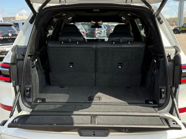 Used 2024 BMW ALPINA XB7 image 41