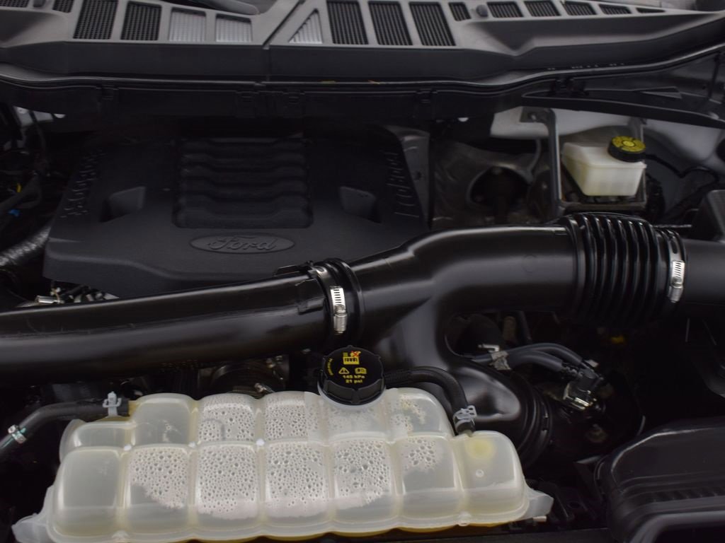 Certified 2022 Ford F150 XLT w/ Equipment Group 302A High image 19