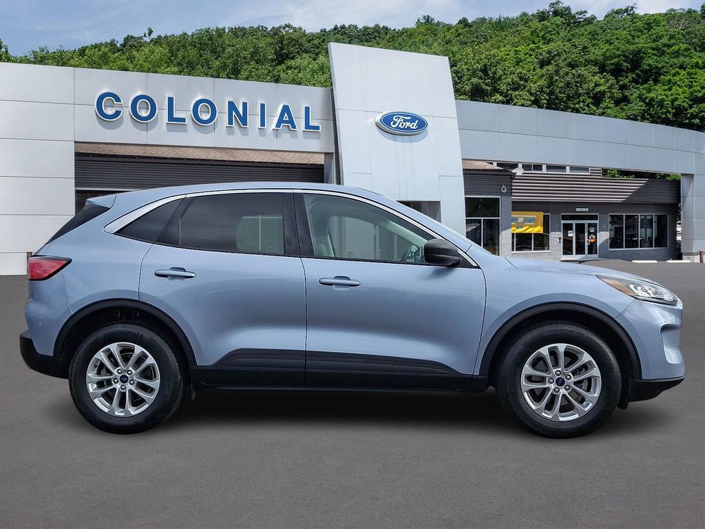 Certified 2022 Ford Escape SE w/ Cold Weather Package image 5