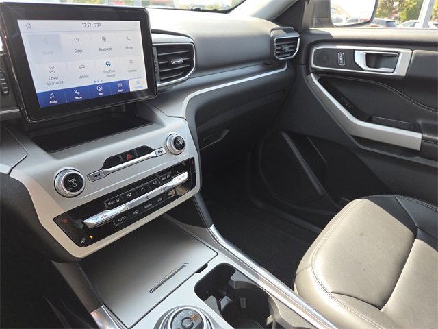 Certified 2022 Ford Explorer XLT w/ Equipment Group 202A image 40