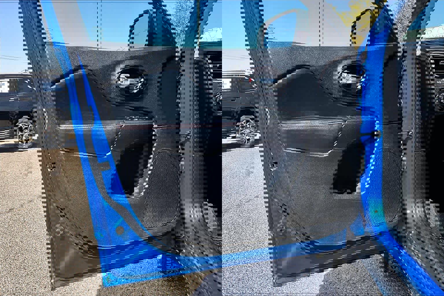 Used 2021 Jeep Cherokee Trailhawk w/ Technology Group image 21