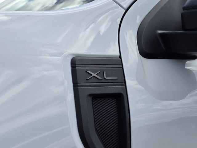 Certified 2025 Ford Maverick XL FWD image 30