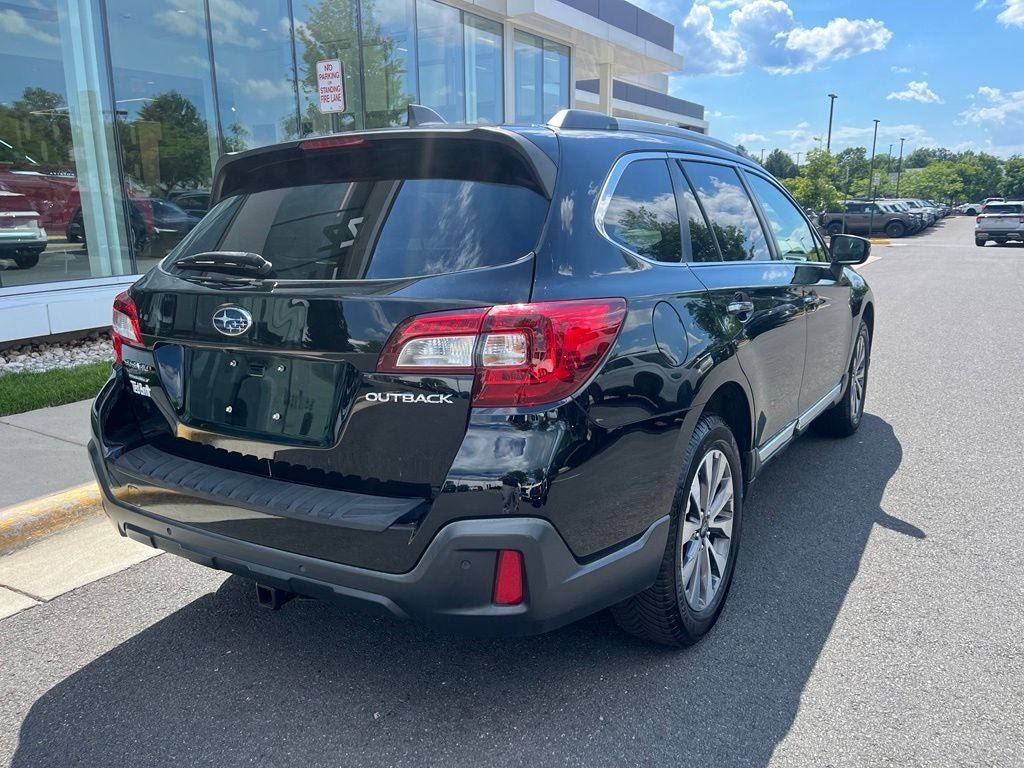 Used 2018 Subaru Outback 2.5i Touring AWD/4WD image 9