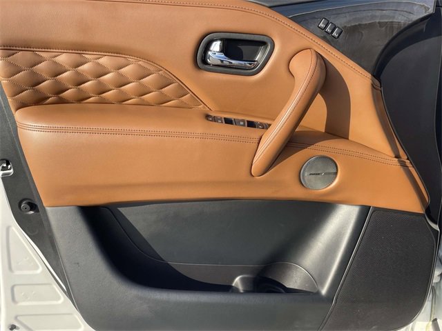 Used 2024 INFINITI QX80 Sensory image 21