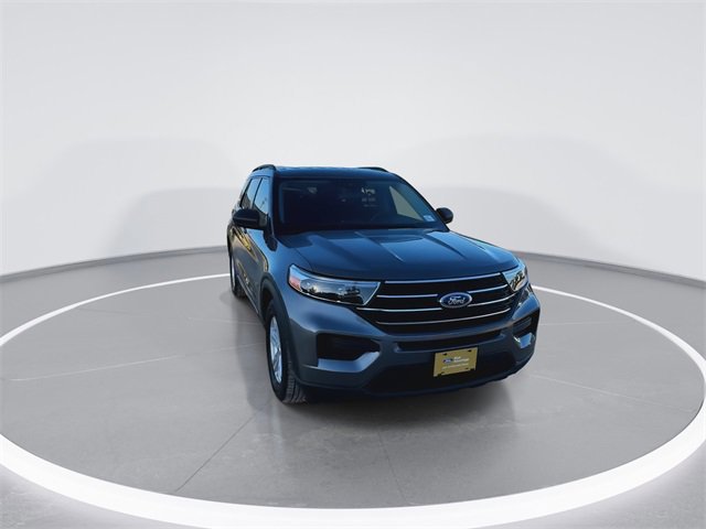 Certified 2023 Ford Explorer XLT image 3